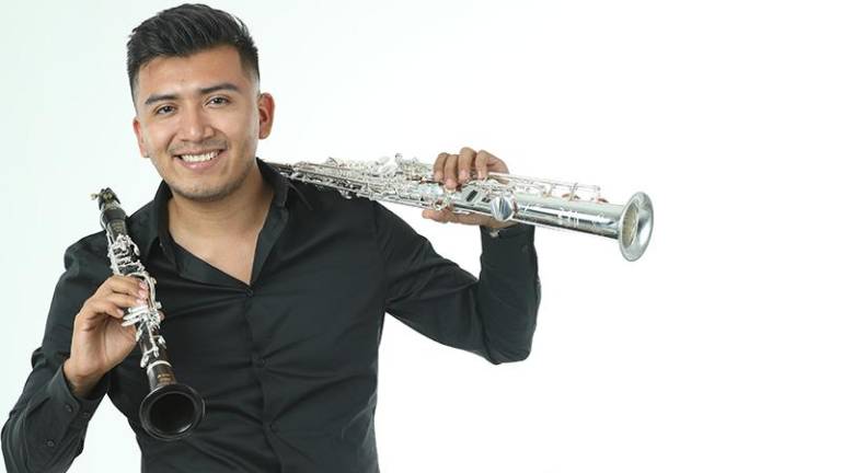 El clarinetista que está conquistando corazones en redes sociales