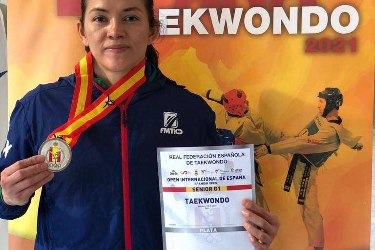 María Espinoza conquista la plata en Open de España de Taekwondo