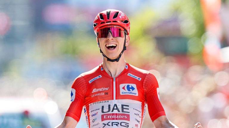 Tadej Pogacar se perfila para coronarse en la Vuelta a España.