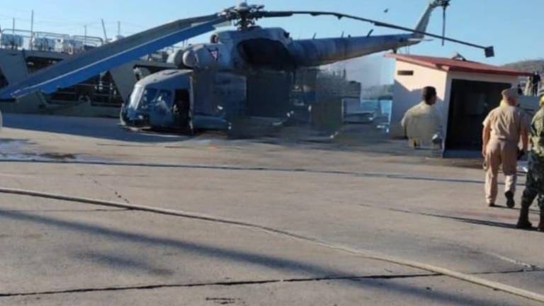 La unidad naval permaneció en el recinto tras el desplome ocurrido por una pérdida de potencia.