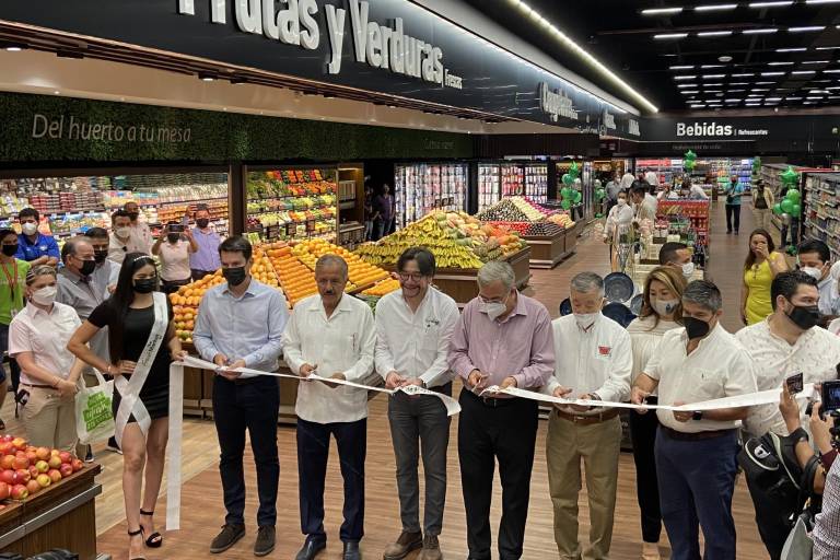 Inauguran Fresh Market en Plaza Ceiba, en Culiacán