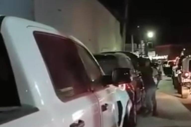 Decomisan en Culiacán 14 vehículos y motos de la Policía Estatal clonadas