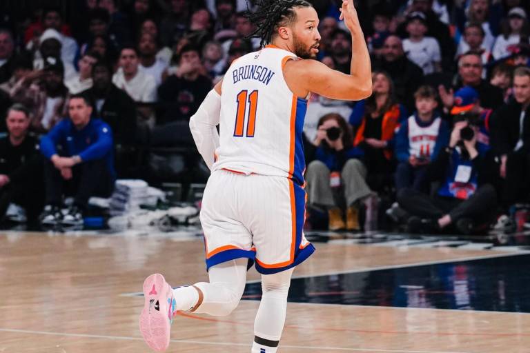 Jalen Brunson brilla con 44 puntos en la victoria de los Knicks sobre los Bucks