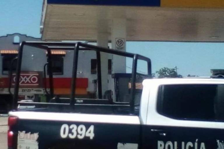 Despojan camioneta a punta de pistola en Culiacán