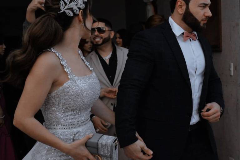 Celebridades de la música regional acuden a boda de Beto Sierra