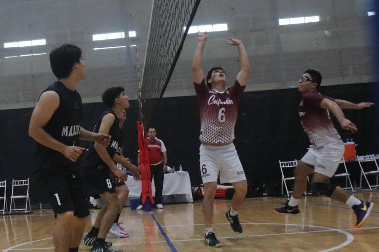 Se reparten victorias en estatal de voleibol de sala de Juegos Conade