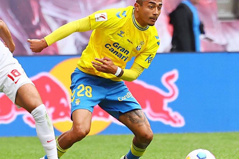 Julián Araujo debuta oficialmente con Las Palmas