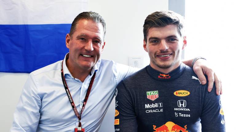 Jos Verstappen solo quiere que su hijo Max siga manteniendo el dominio en la F1.