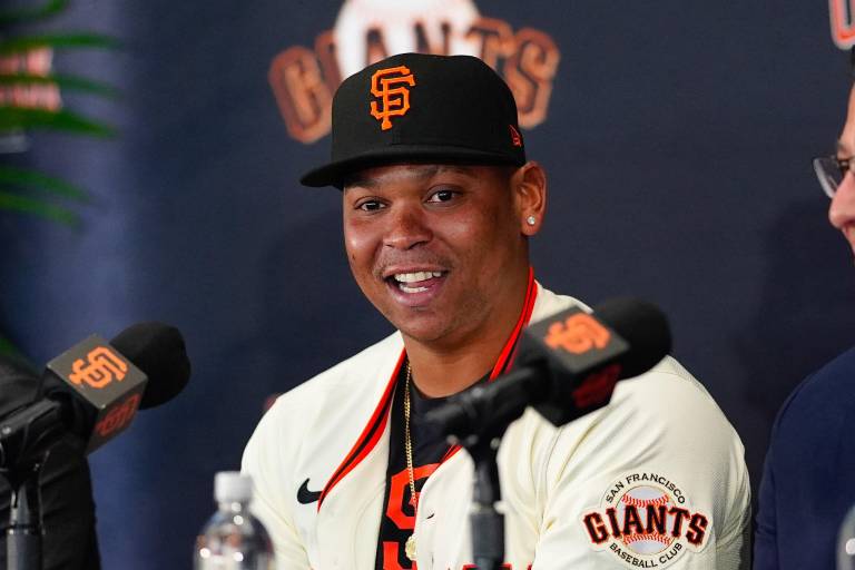 Rafael Devers dice que jugará donde se lo pidan los Gigantes