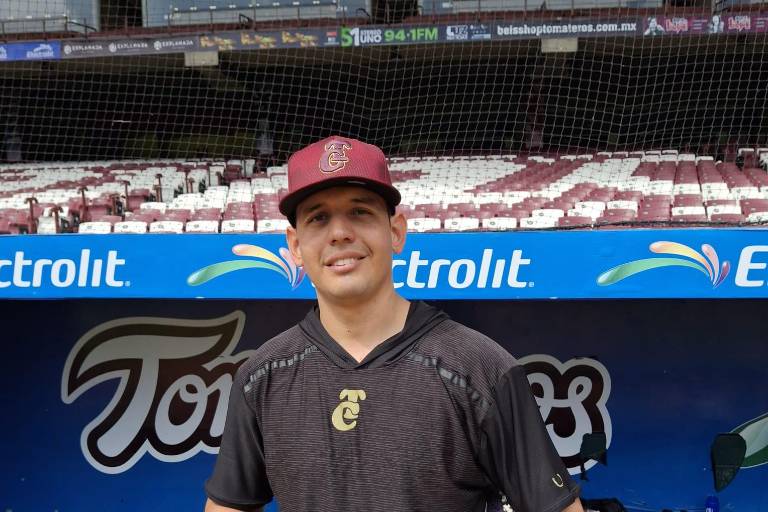 Édgar ‘Conejo’ Robles vive su primera pretemporada completa con Tomateros