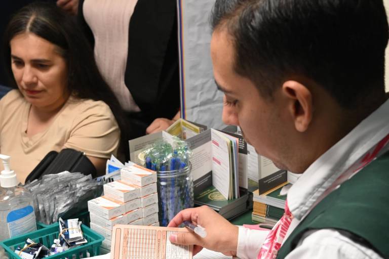 ¡Sinergia por la prevención! La UAS, el IMSS y Encauza ponen en marcha la Jornada de Vacunación Invernal 2026 para promover la salud integral en la comunidad sinaloense