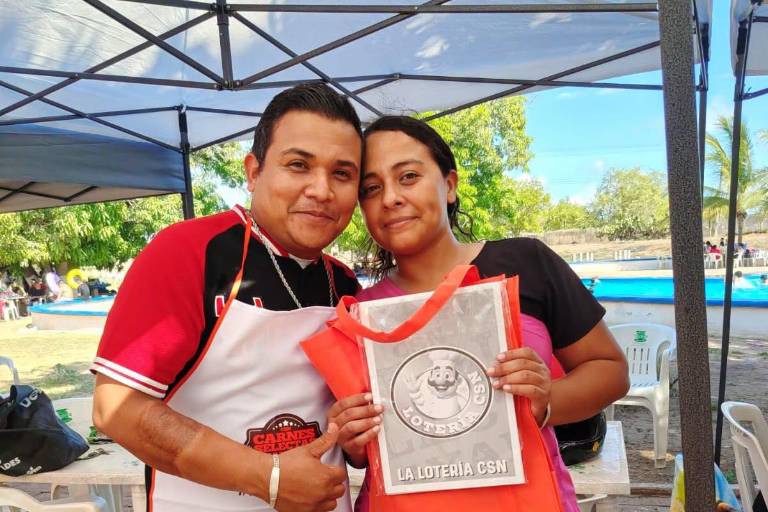 Carnes Selectas Nayarit entrega camioneta en la apertura #25 Rey Nayar y premia a ganadores del sorteo La Parrillada Más Padre
