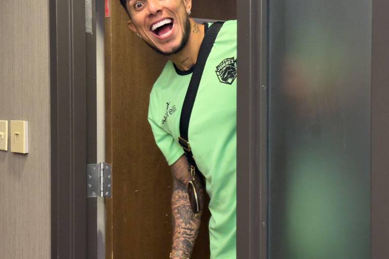 Carlos Salcedo firma con FC Juárez por tres años