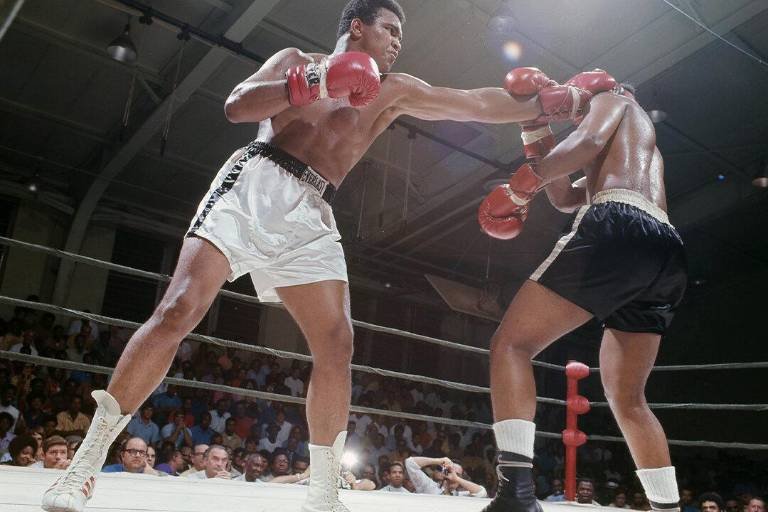 Bocetos de Muhammad Ali alcanzan precios sorpresivos en una subasta en Nueva York