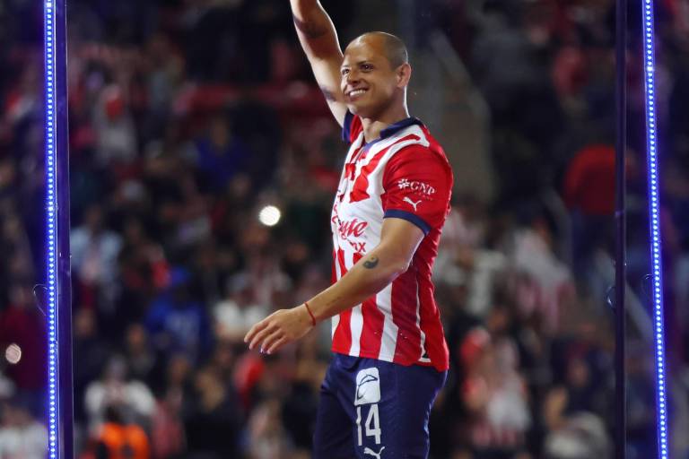 Chicharito es convocado por Chivas para duelo ante Pumas