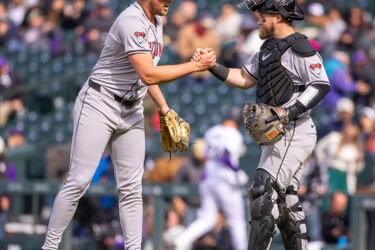 Eugenio Suárez define victoria de D-backs sobre Rockies con doble en la novena