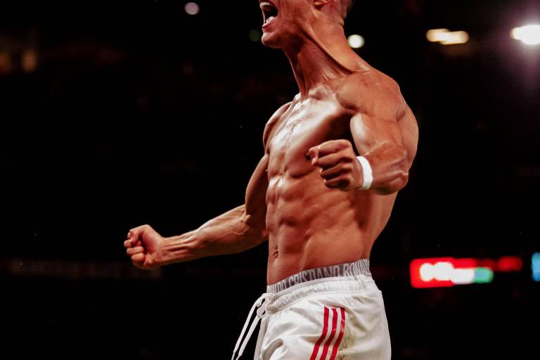 Cristiano anota de último minuto en la victoria del Manchester United ante Villarreal