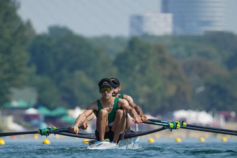 Miguel Carballo y Alexis López avanzan en el remo de los Juegos Olímpicos