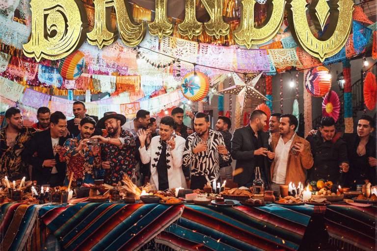 Banda El Recodo y Mario Bautista se anotan un éxito en redes con el remix ‘Brindo’
