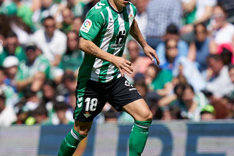 Andrés Guardado rescindirá su contrato con el Betis para fichar por el León