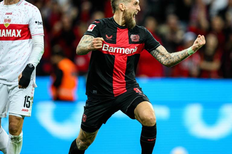 ¡Lo vuelve a hacer! Bayer Leverkusen salva el invicto al 97’