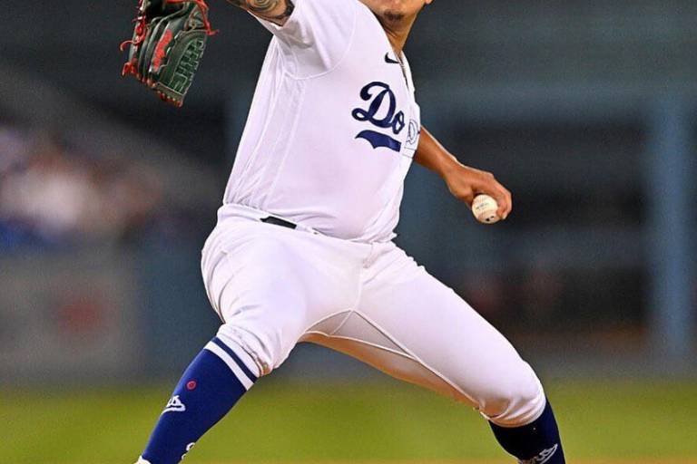 Julio Urías es finalista para obtener el Premio Cy Young de la Liga Nacional