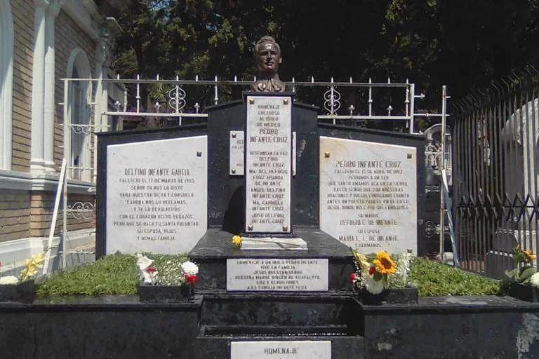 Pedro Infante a 65 años de su muerte: cancelan celebración en el panteón Jardín por pandemia