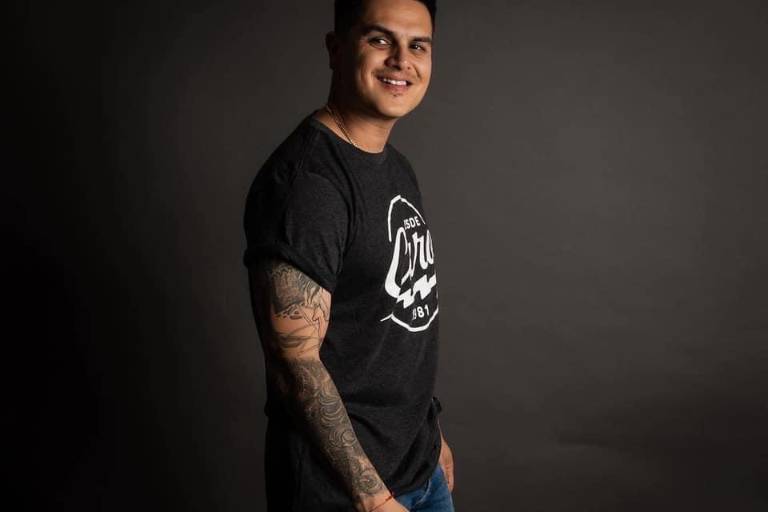 Régulo Caro quiere presentarse en Sinaloa