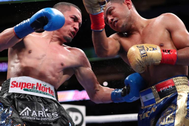 Gallo Estrada vence a Chocolatito González por decisión dividida