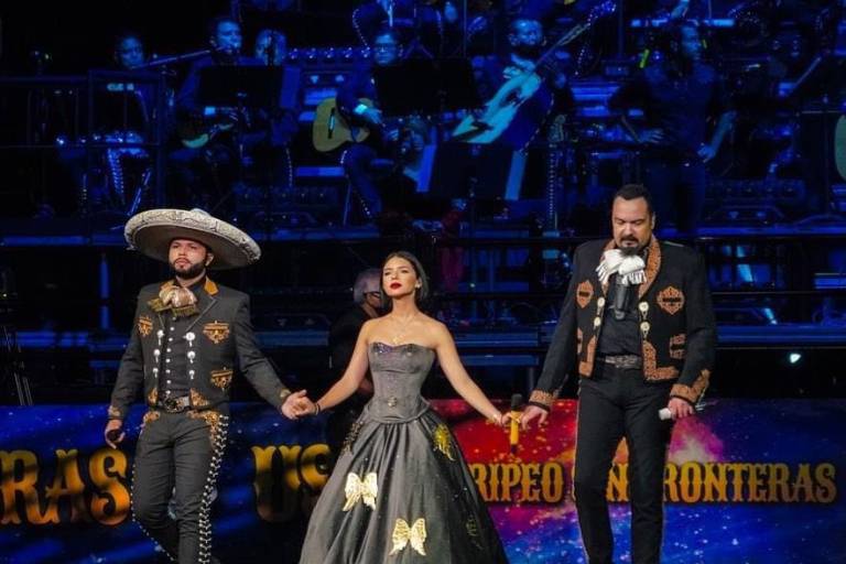 Pepe Aguilar arranca gira junto a sus hijos