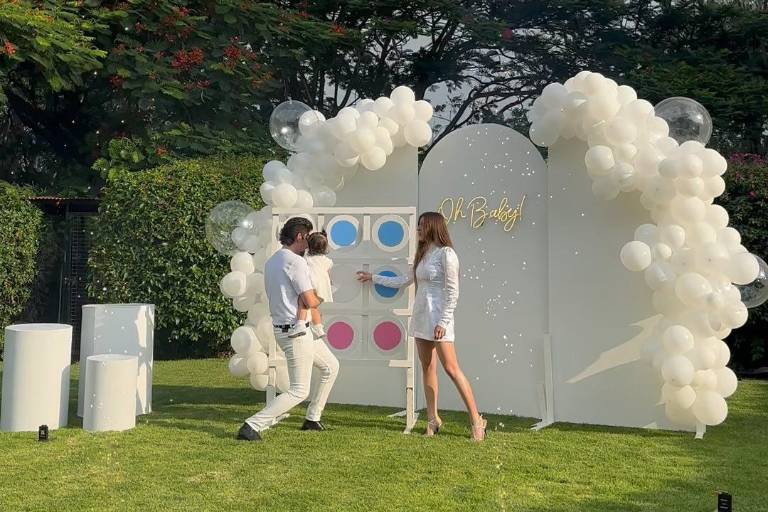 Alex Fernández revela que nuevamente tendrá una hija