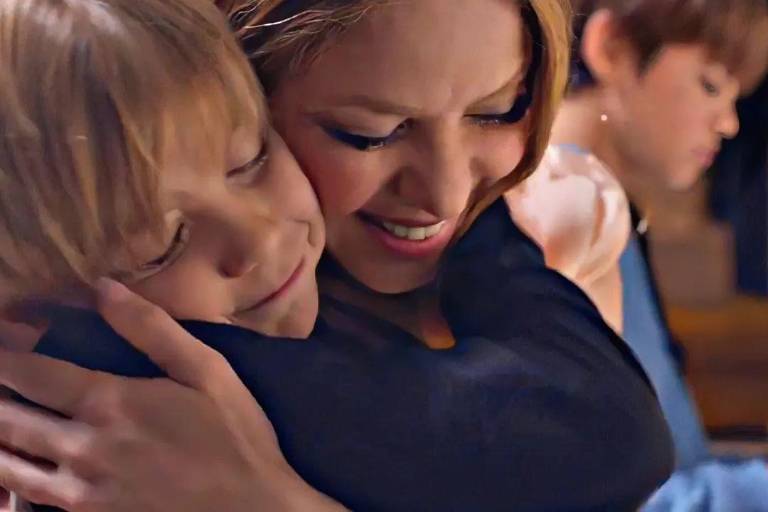 Sasha y Milán cantan con Shakira ‘Acróstico’, en video oficial