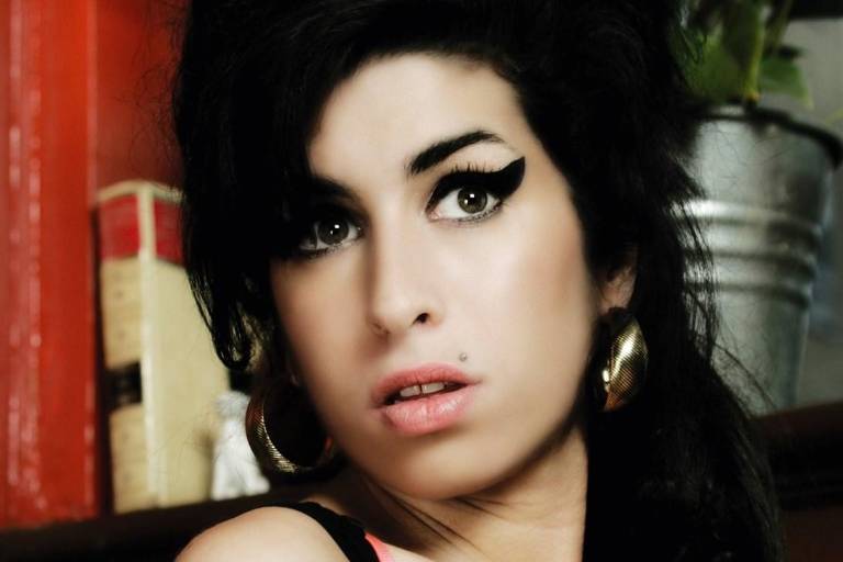 Tendrá Amy Winehouse su propia bioserie