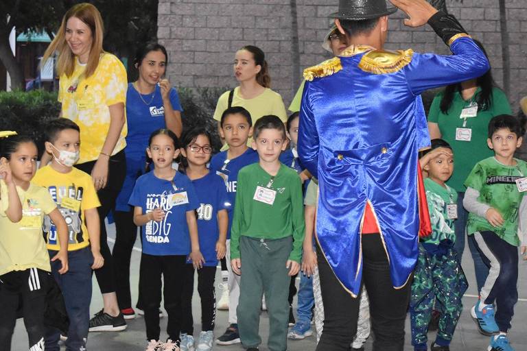 Viven los pequeños la magia del circo