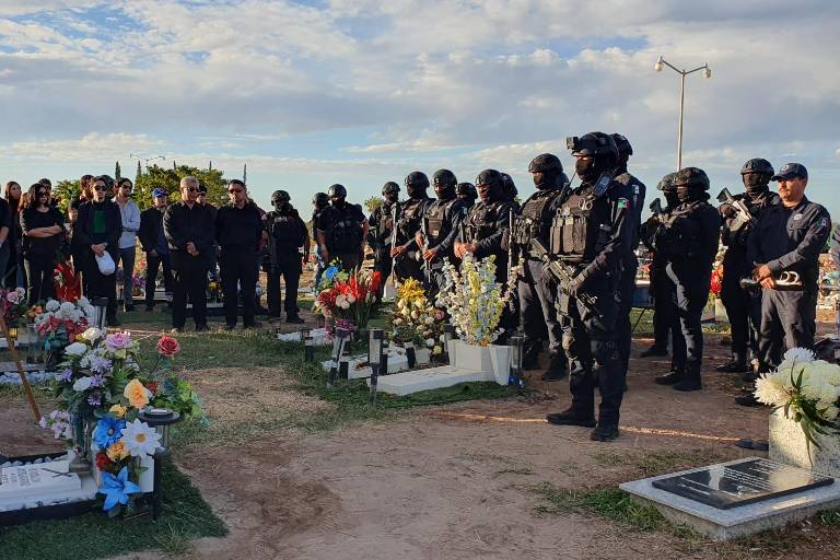 Despiden a Ángel, policía estatal caído en operativo de captura de Ovidio