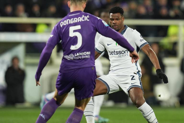 Inter de Milán cae ante la Fiorentina y se rezaga del Napoli