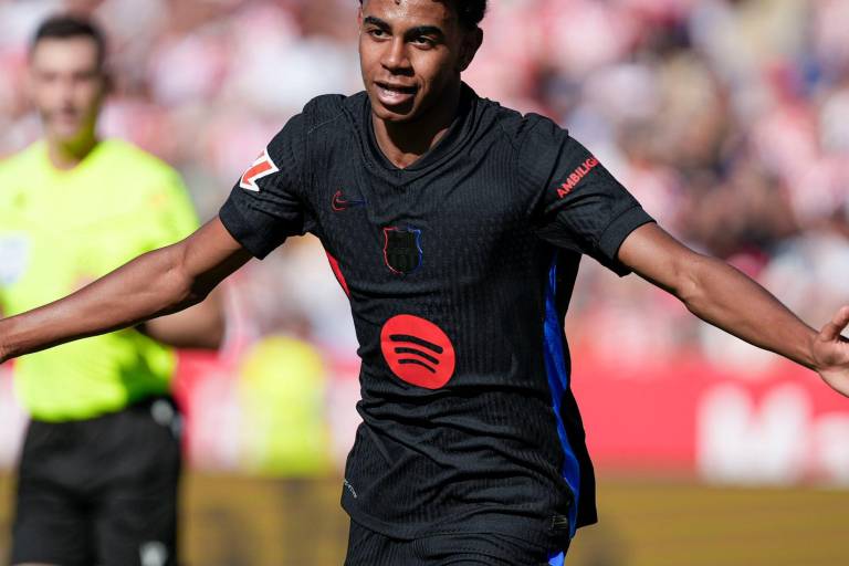 Barcelona golea al Girona y sigue con paso perfecto en LaLiga