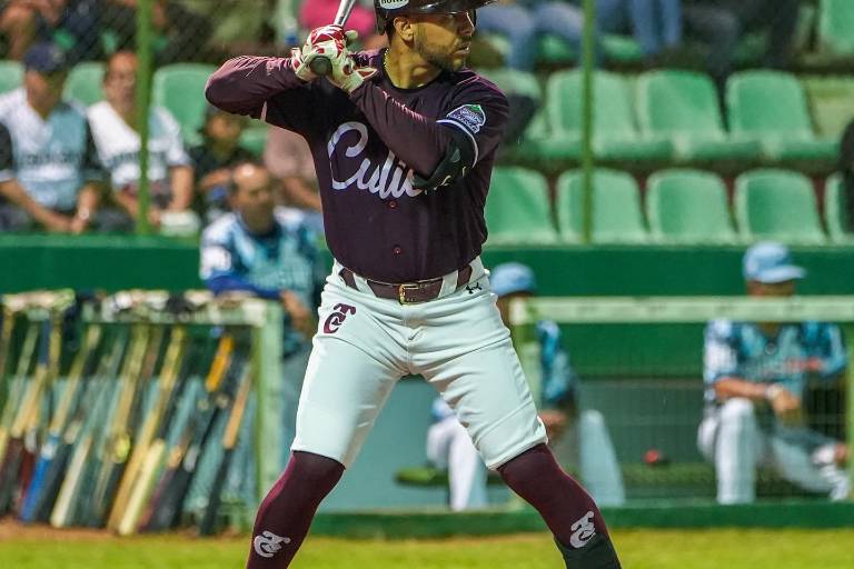 Tomateros de Culiacán visita a Cañeros de Los Mochis en el Cuadrangular del Bienestar