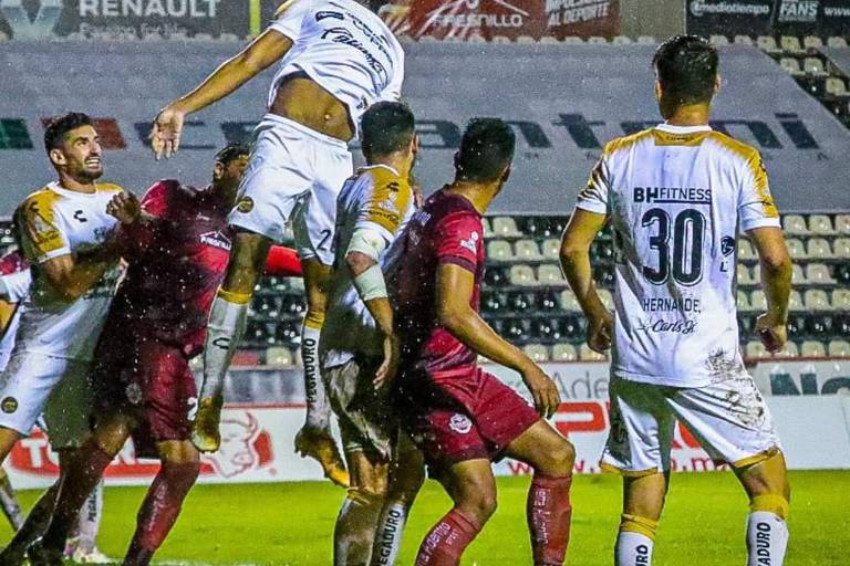 Rafael García y José Zúñiga, en el cuadro de honor de la décima jornada