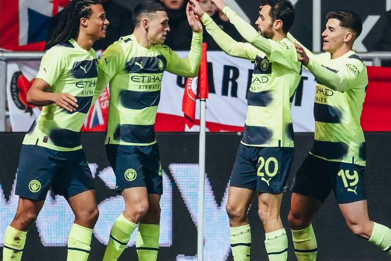 Manchester City venció al Bristol City por 3-0 y accedió a cuartos de final de la FA Cup