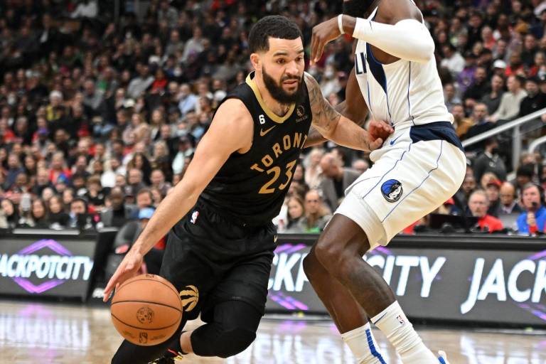 Raptors supera a Mavericks para frenar mala racha ante Dallas