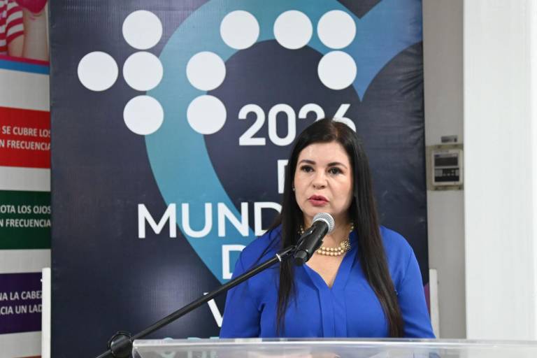 Refrenda la UAS su compromiso humanista con la sociedad al brindar, a través del CIDOCS, atención oftalmológica gratuita y lentes para lectura a personas con debilidad visual