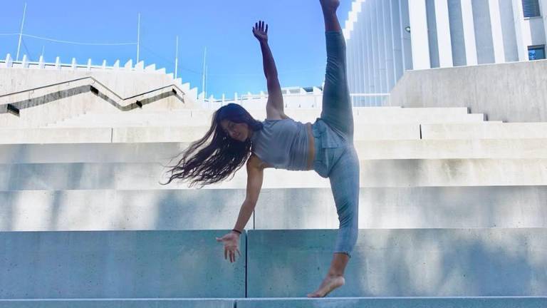 La bailarina y coreógrafa Danya González compartirá su talento este jueves 1 de septiembre a las 16:00 horas, , en el Paseo de las Artes, en Culiacán.