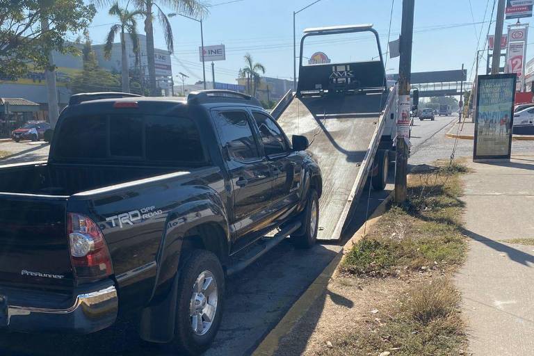Mantiene SSPM multas por estacionarse sobre carril preferencial en Mazatlán