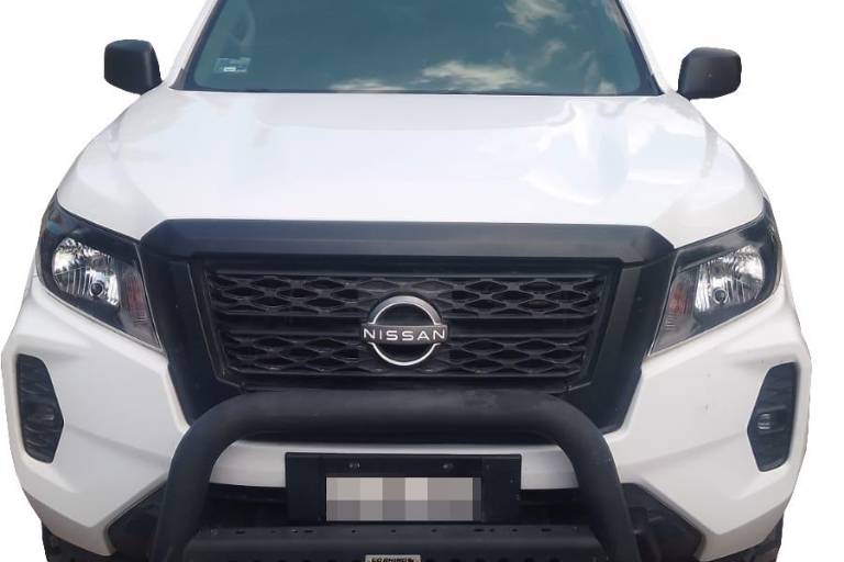 Circulaban a exceso de velocidad... los detienen y les hallan pistola y sustancias químicas, en Culiacán