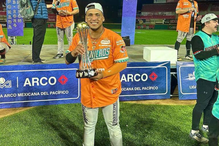 Isaac Paredes se baja del barco a un día de la Serie del Caribe