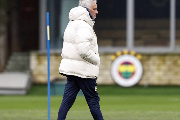 Galatasaray demandará a Federación Turca por reducción de sanción a Mourinho