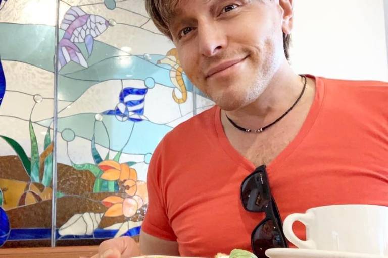 Mario Iván Martínez queda fascinado con Restaurante Panamá