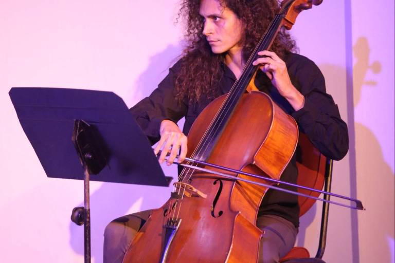 Llenan de romanticismo músicos mazatlecos a Casa Haas