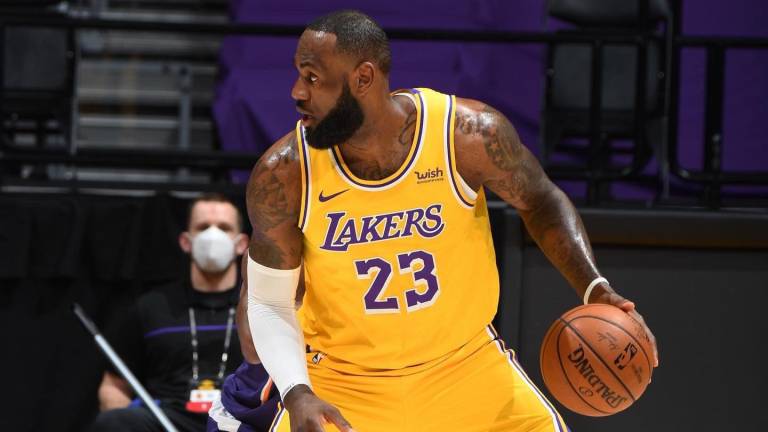 LeBron James cambiará el número de su camiseta en Los Ángeles Lakers: del 23 al 6